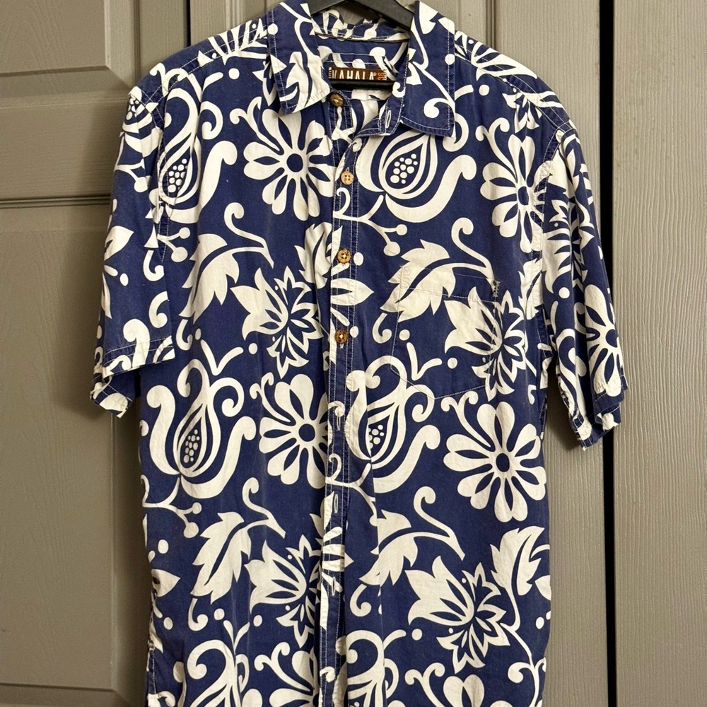 Kahala Men's Blue and White Aloha Casual Shirt